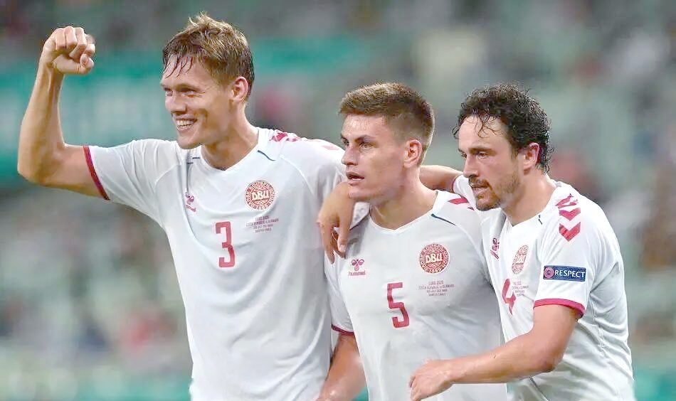 爱游戏网页版-精彩比赛：欧国联晋级赛热火朝天