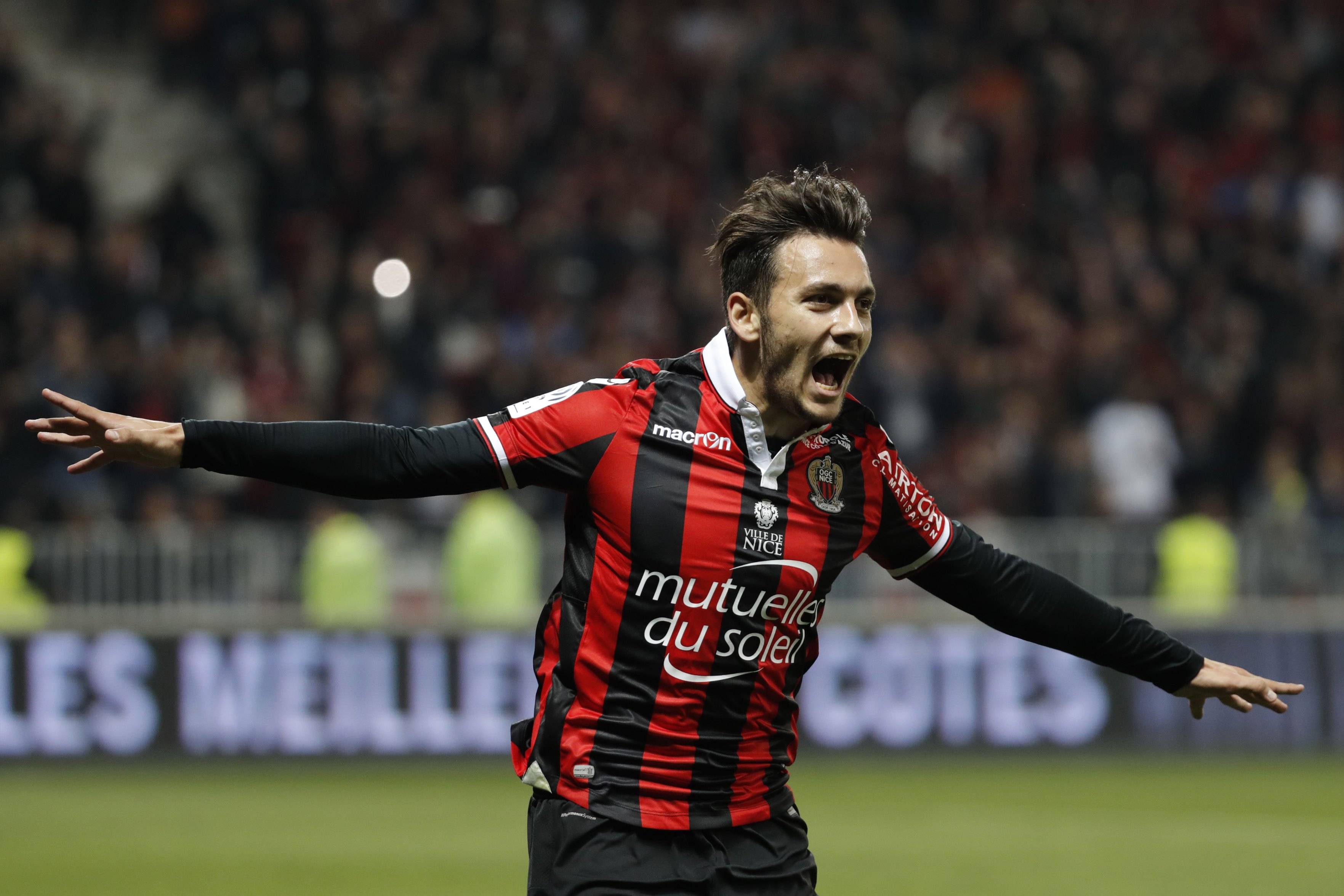 爱游戏网页版入口-包含多特蒙德挑战巴黎：背水一战征战双方的词条