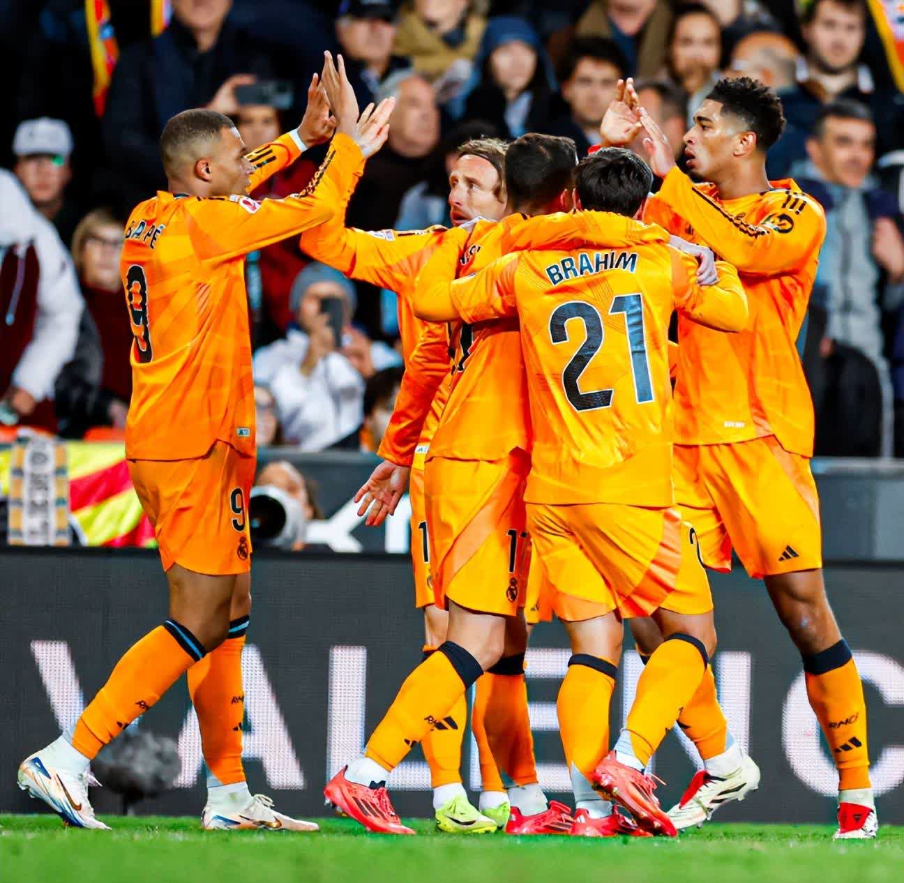 希腊队在比赛中战胜摩尔多瓦，取得胜利