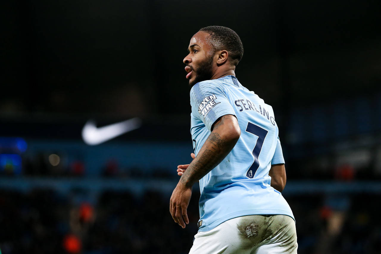 斯特林隔网揽球曼城欧冠卫冕路重重的简单介绍 斯特林隔网揽球曼城欧冠卫冕路重重的简单介绍