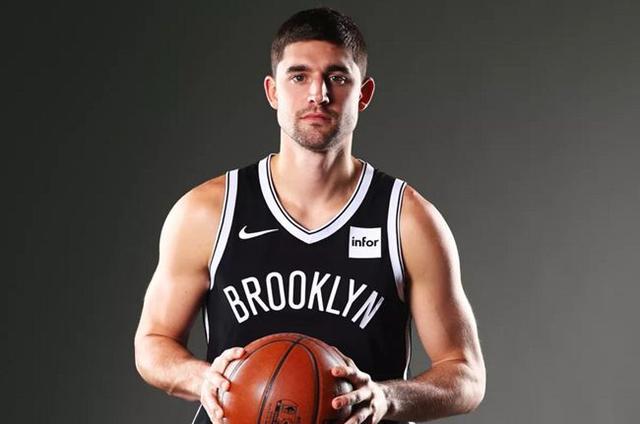 爱游戏官网网页版入口-包含开拓者大胜爵士，势如破竹，场上完全占据主动的词条