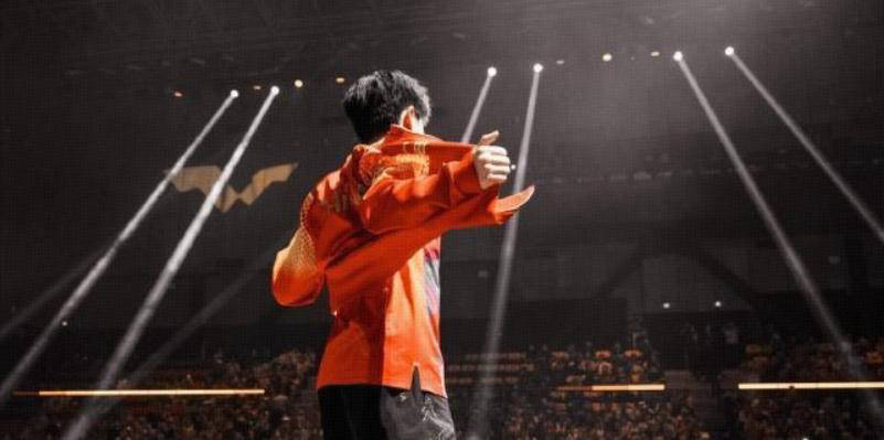 铁血硬汉带领球队奋勇拼搏获胜 铁血硬汉带领球队奋勇拼搏获胜