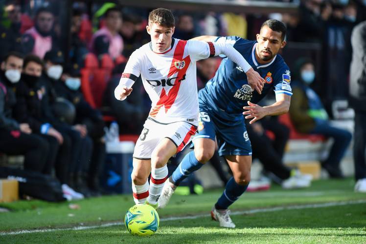 瓦拉多利德主场惨遭对手反击,保级压力增大的简单介绍 瓦拉多利德主场惨遭对手反击,保级压力增大的简单介绍