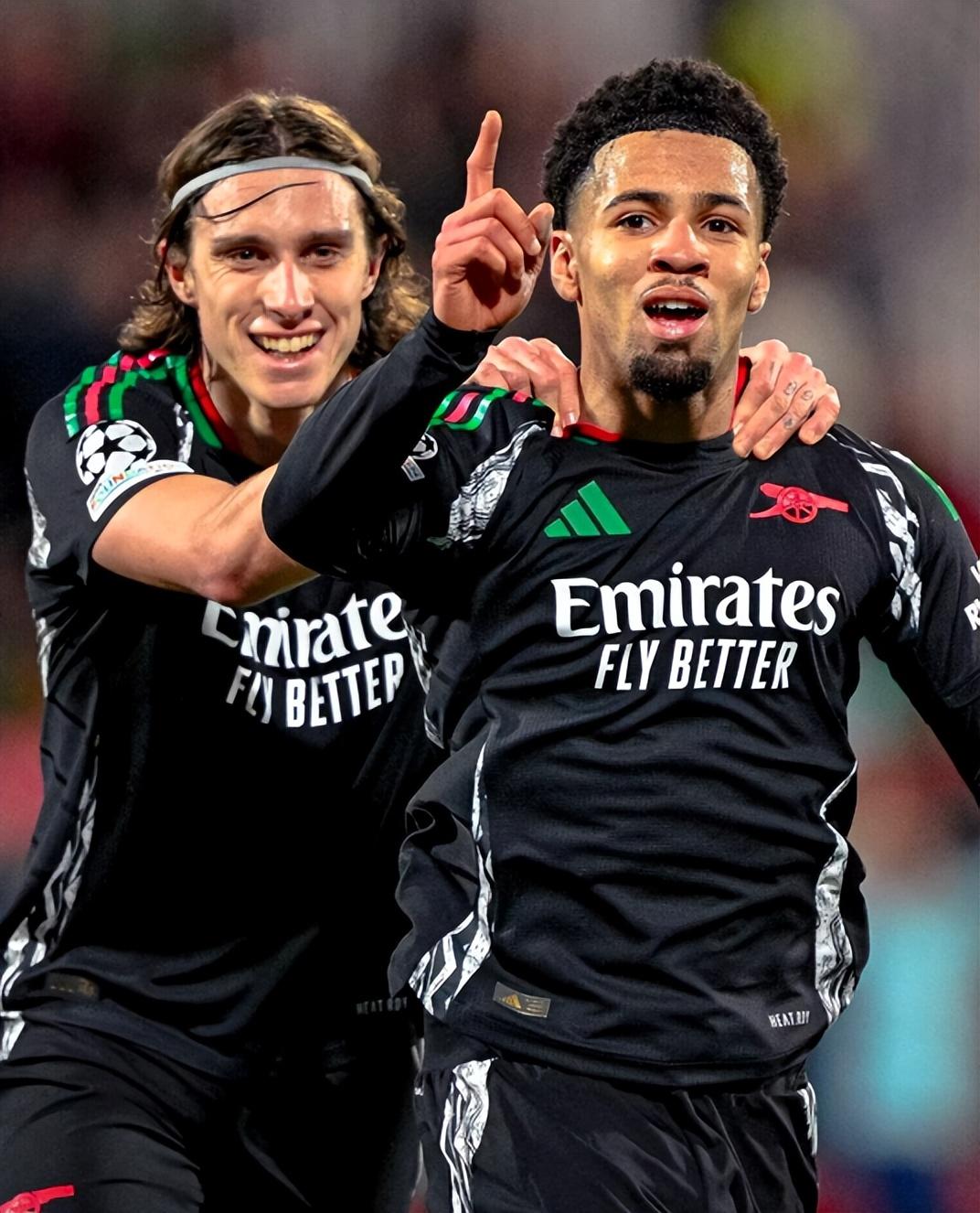 曼城大胜拜仁,逆袭晋级欧冠半决赛! 曼城大胜拜仁,逆袭晋级欧冠半决赛!