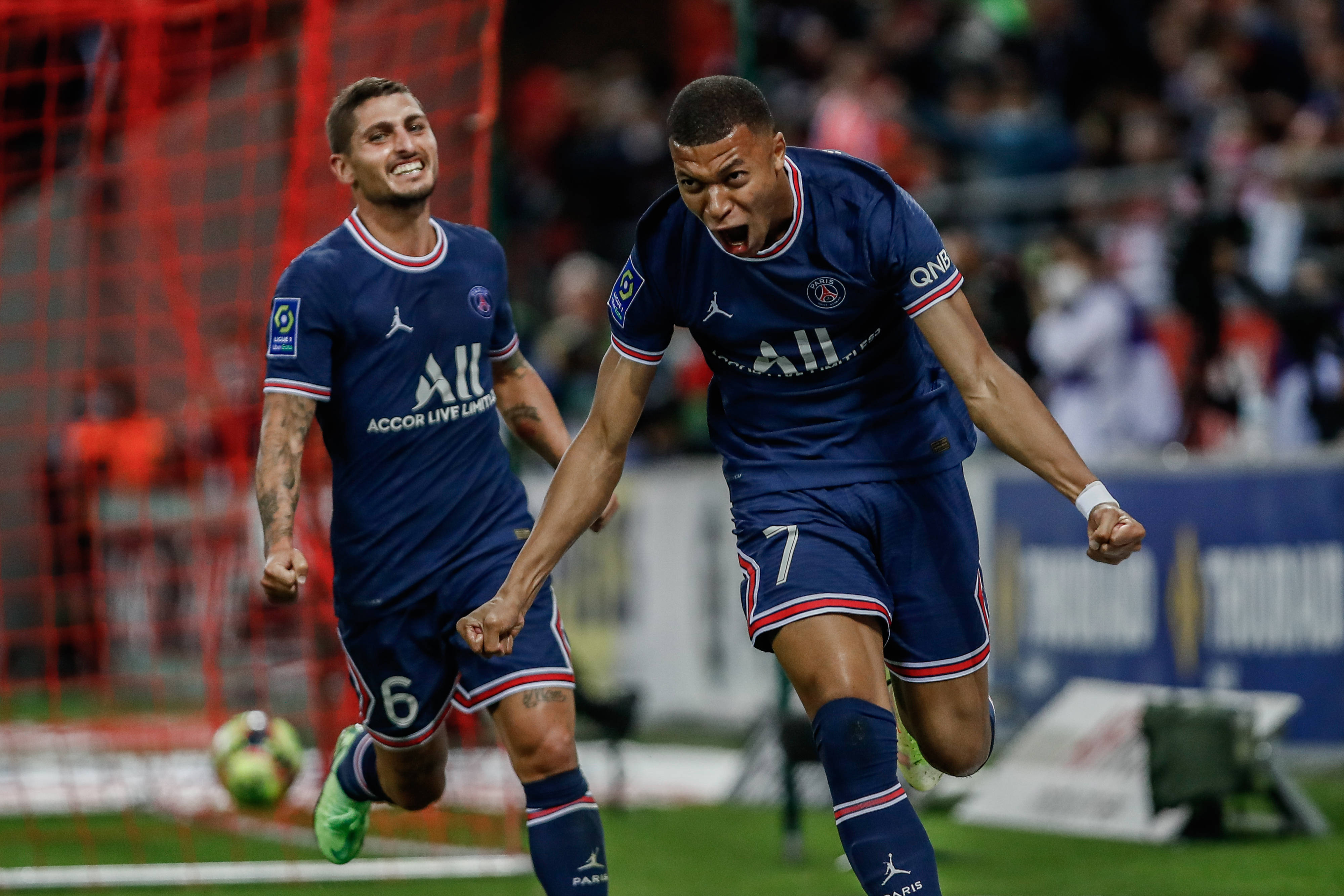 爱游戏在线-关于巴黎圣日耳曼连胜不断，势不可挡的信息