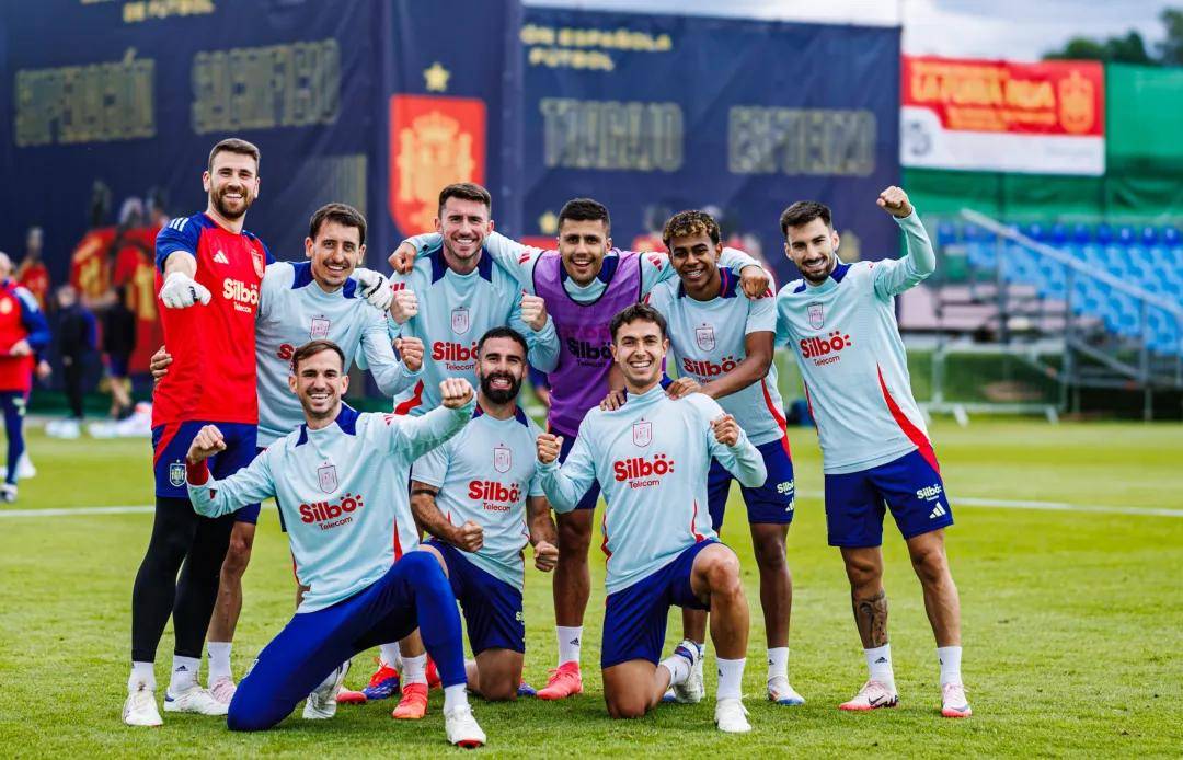 球员表现出色,领队指挥娴熟取胜 球员表现出色,领队指挥娴熟取胜