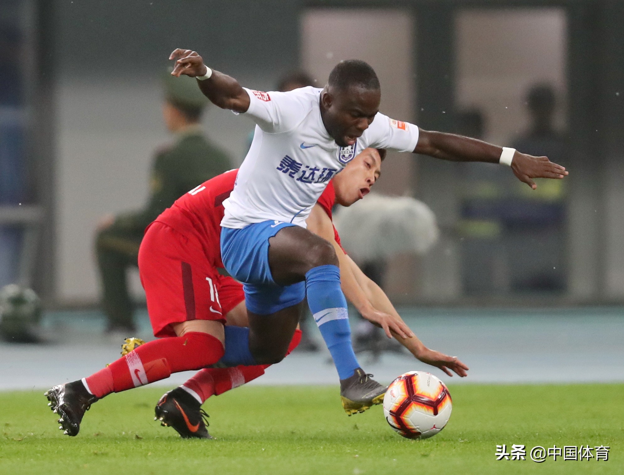 包含乌鲁木齐在主场战平天津泰达,难分胜负的词条 包含乌鲁木齐在主场战平天津泰达,难分胜负的词条