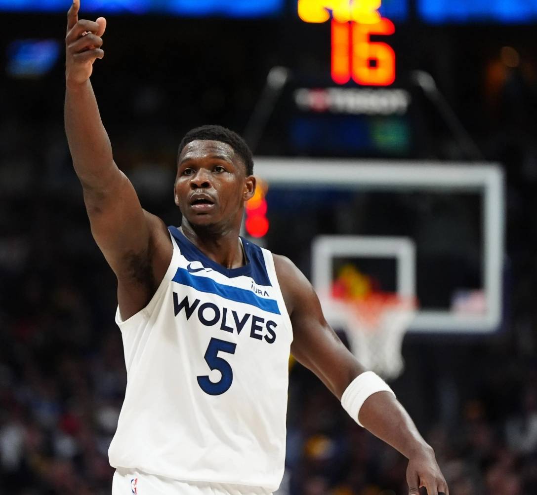 森林狼队攻防不均衡,关键时刻缺乏稳定性 森林狼队攻防不均衡,关键时刻缺乏稳定性