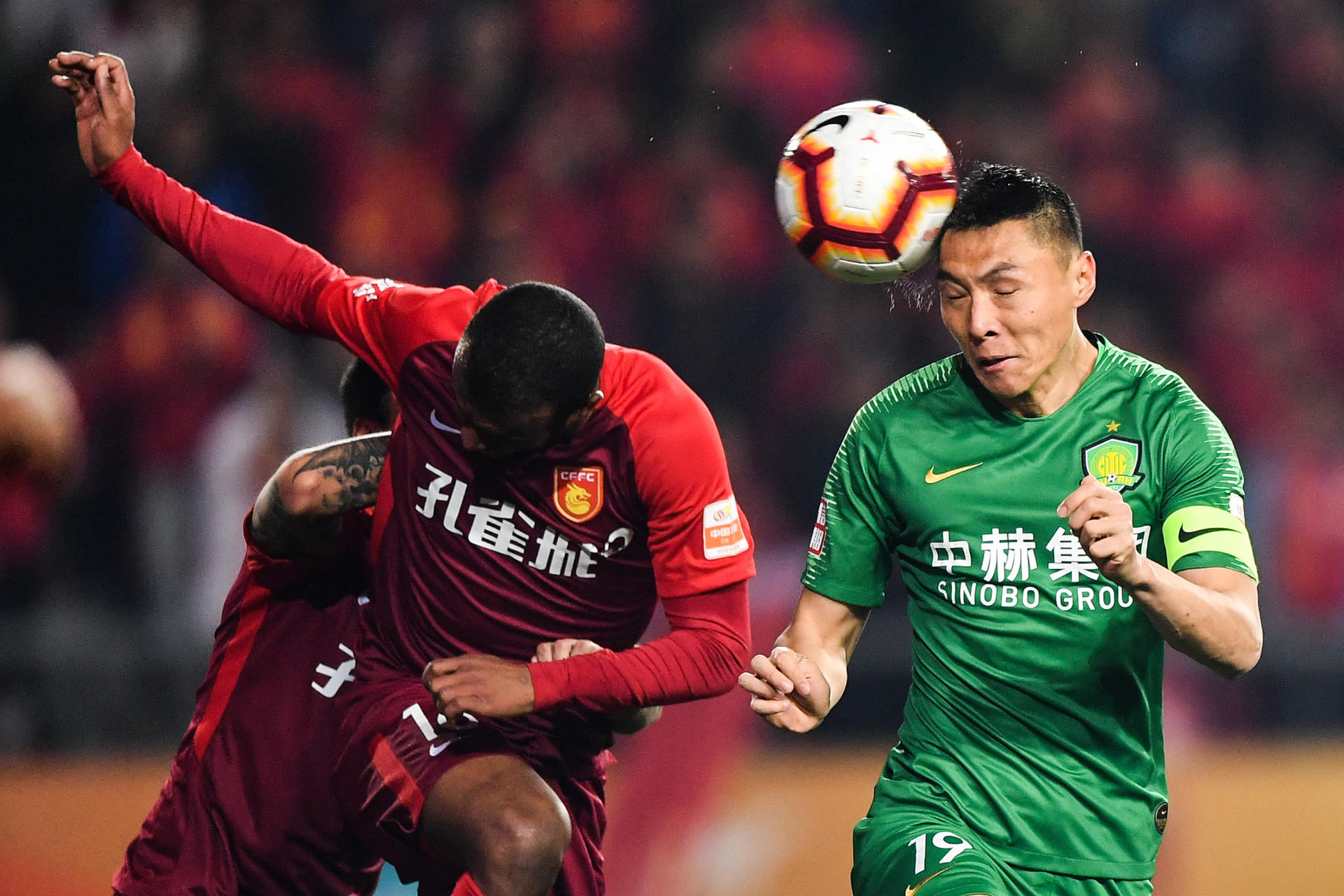 河北华夏幸福对阵北京国安,全队备战积极争胜 河北华夏幸福对阵北京国安,全队备战积极争胜