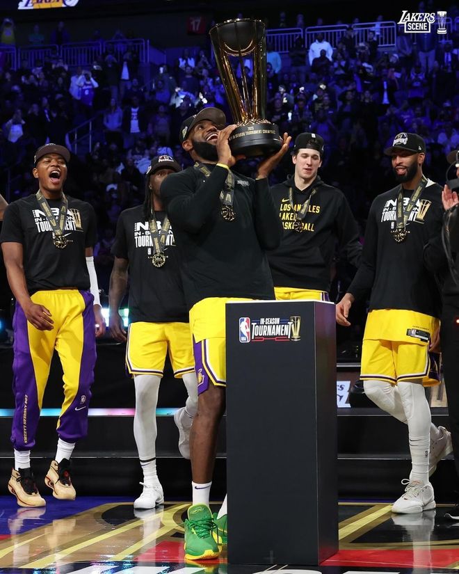 全明星篮球赛收官，詹姆斯领军获胜