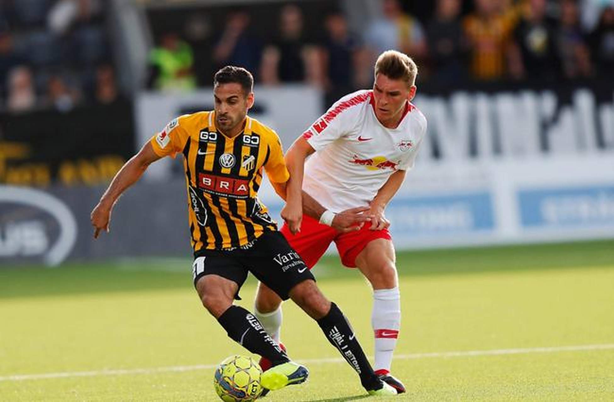 爱游戏入口-关于西班牙客场-战胜希腊，小组积分领先的信息