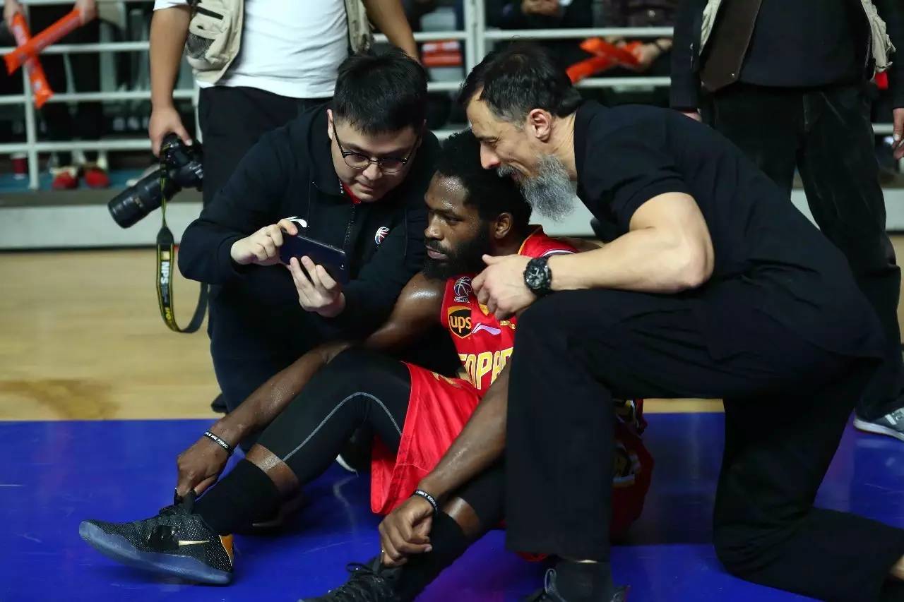 爱游戏在线登录-香港球队奋勇争取，与实力擦肩而过的简单介绍