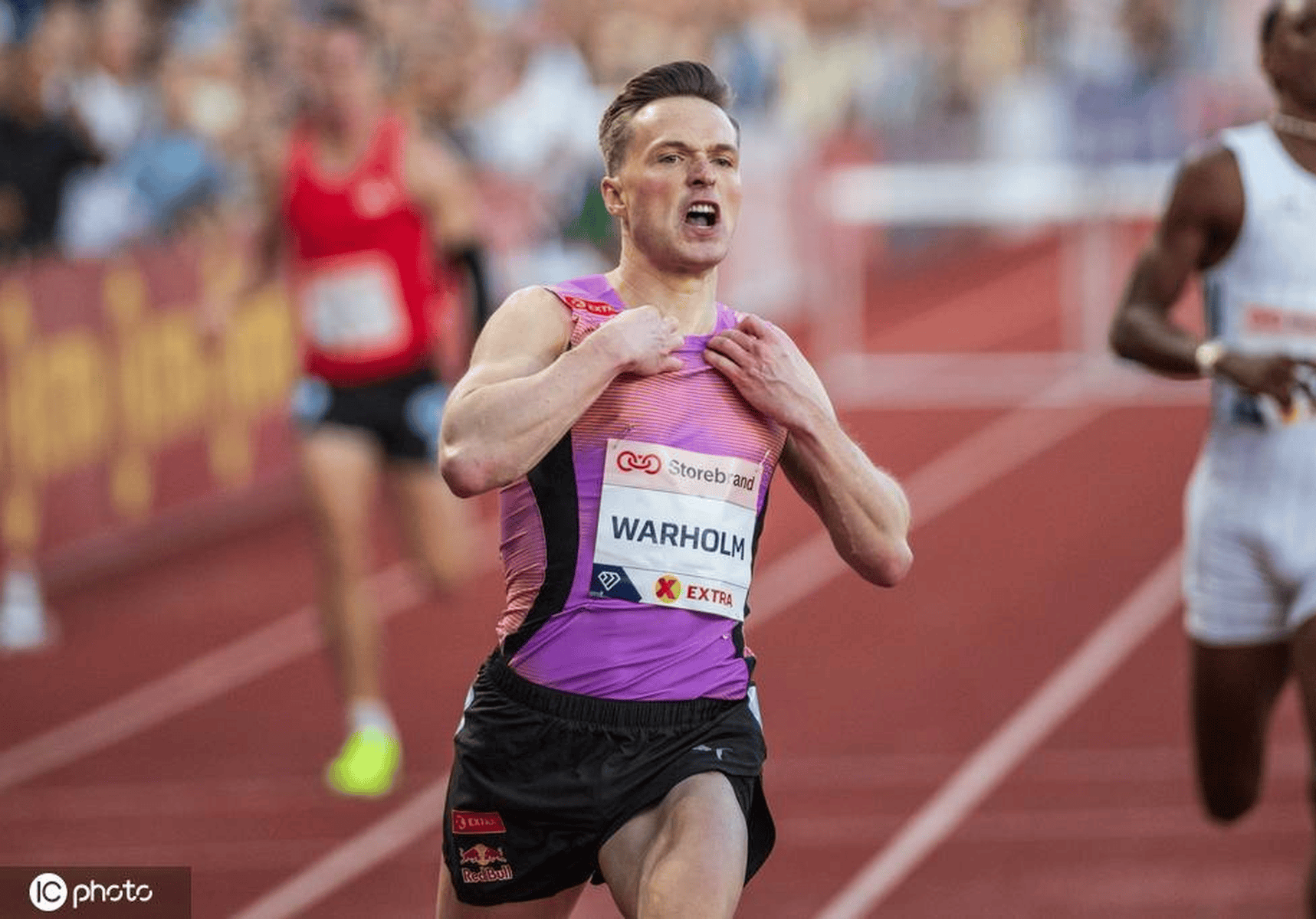 爱游戏官网-乌克兰田径运动员破纪录夺冠，全场欢呼的简单介绍