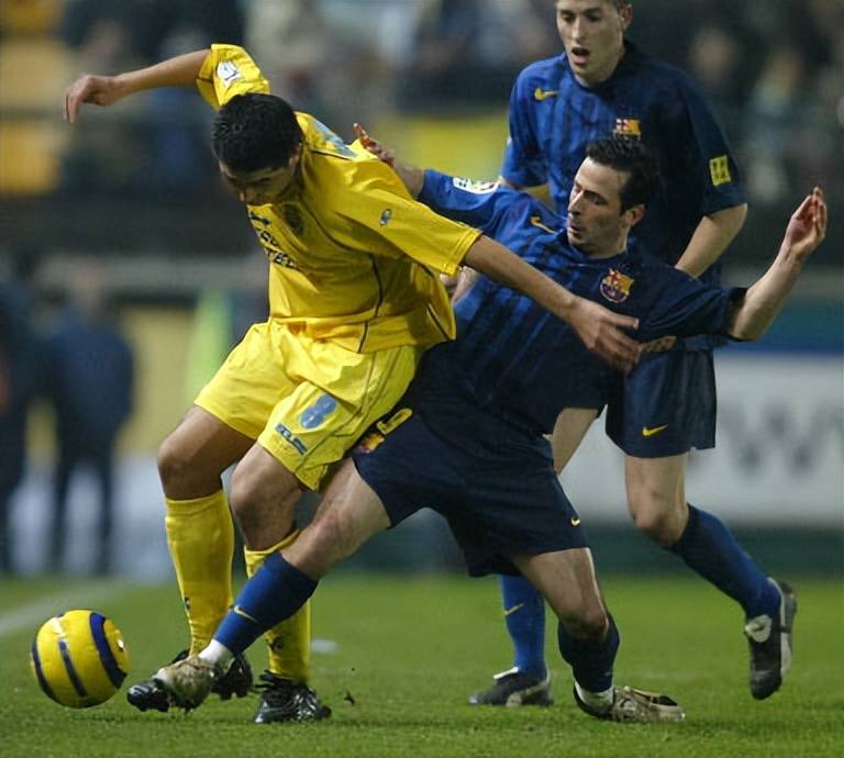 鹿特丹巨星辞世,欧冠缅怀大师 鹿特丹巨星辞世,欧冠缅怀大师